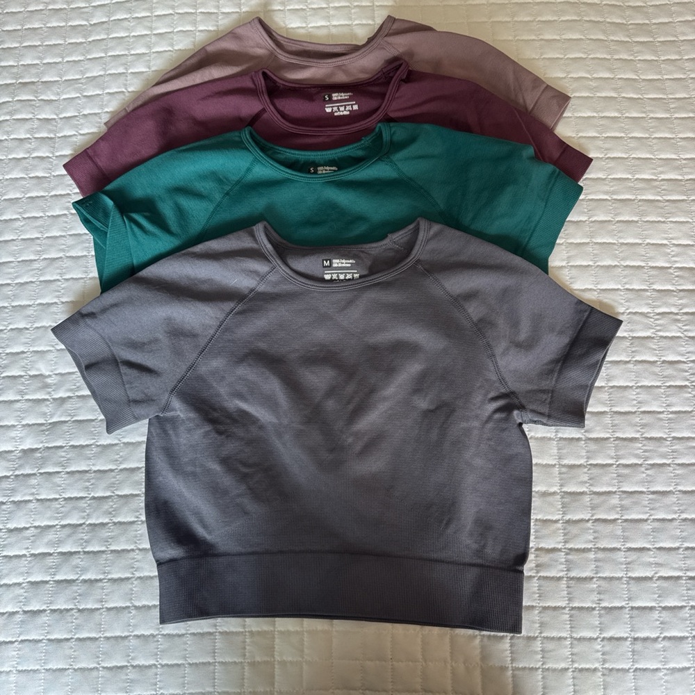 SHEIN Cropped workout top